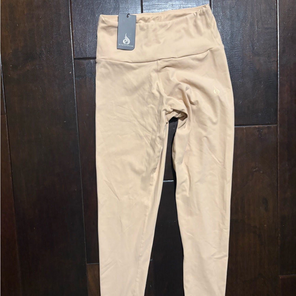 Ryderwear Cream Workout Leggings